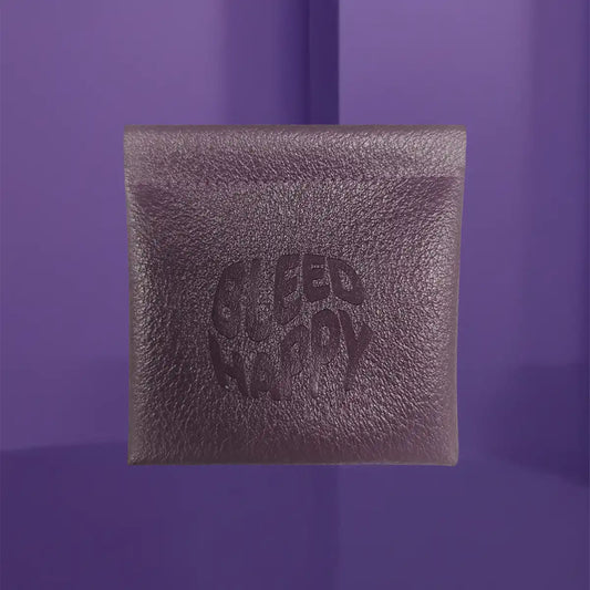 menstruflow ONEflow Pouch zur Aufbewahrung für unterwegs während der Periode - Titel